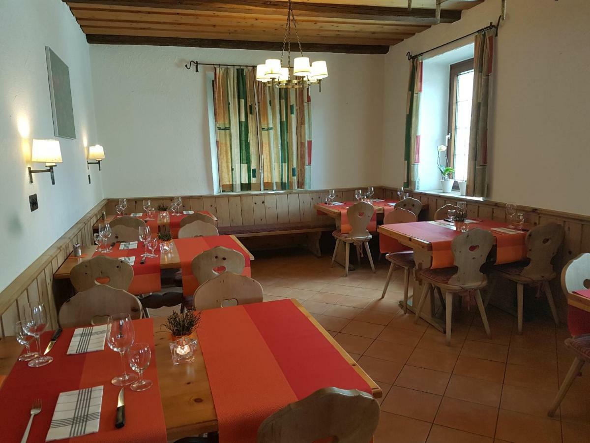 Hotel Terminus Samedan Kültér fotó